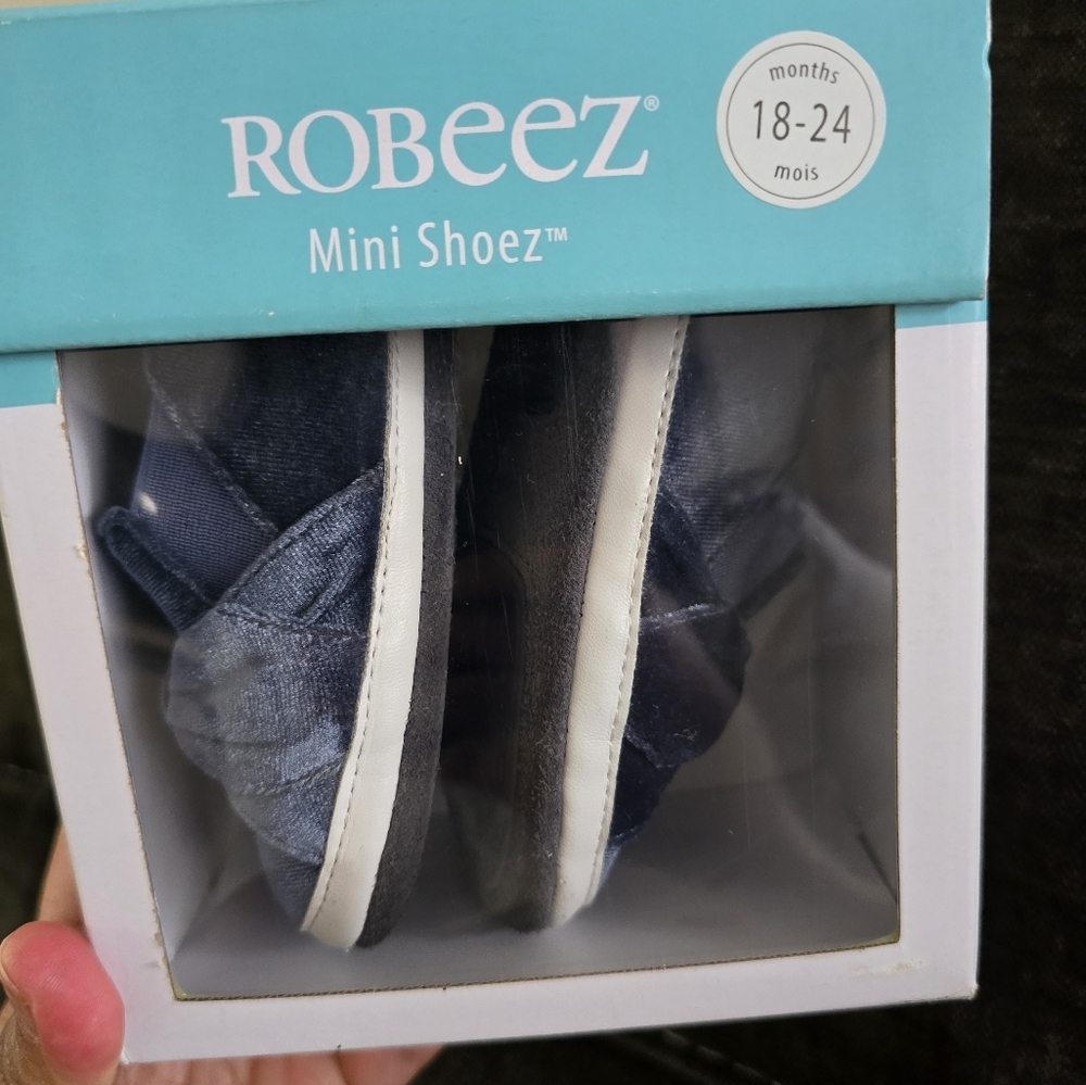 Blue Velvet Kids Shoes - Picture 6 of 8